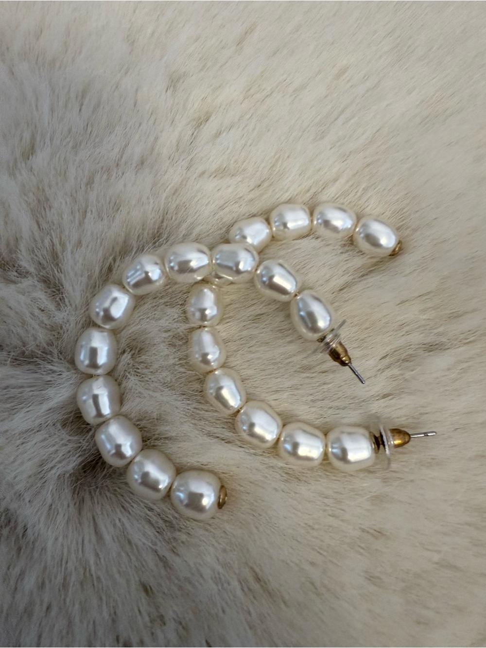 Classic Pearl Hoop Earrings - White Pearlescent